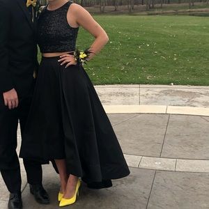 Black 2 piece prom dress